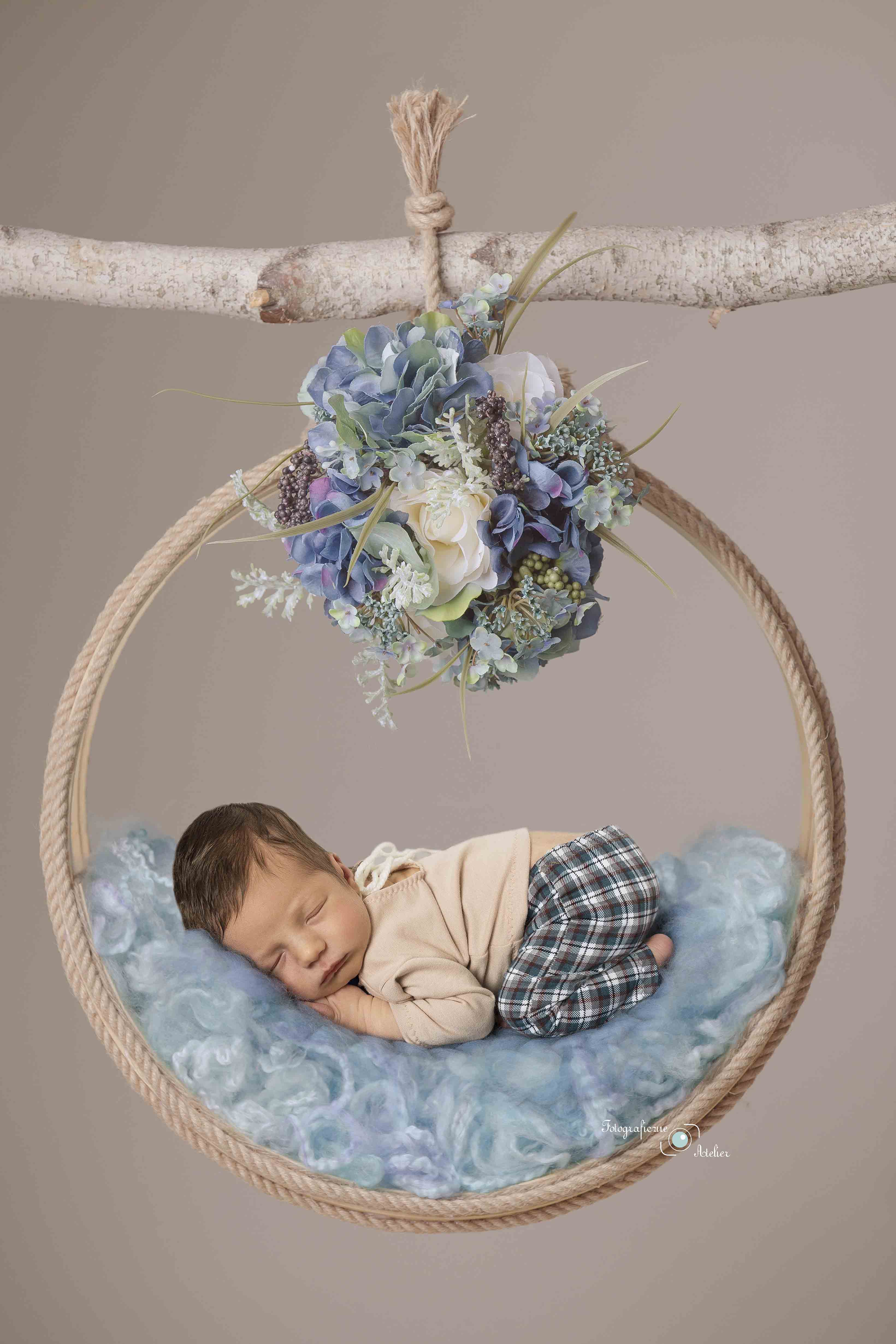 stylizowana sesja noworodkowa Poznań