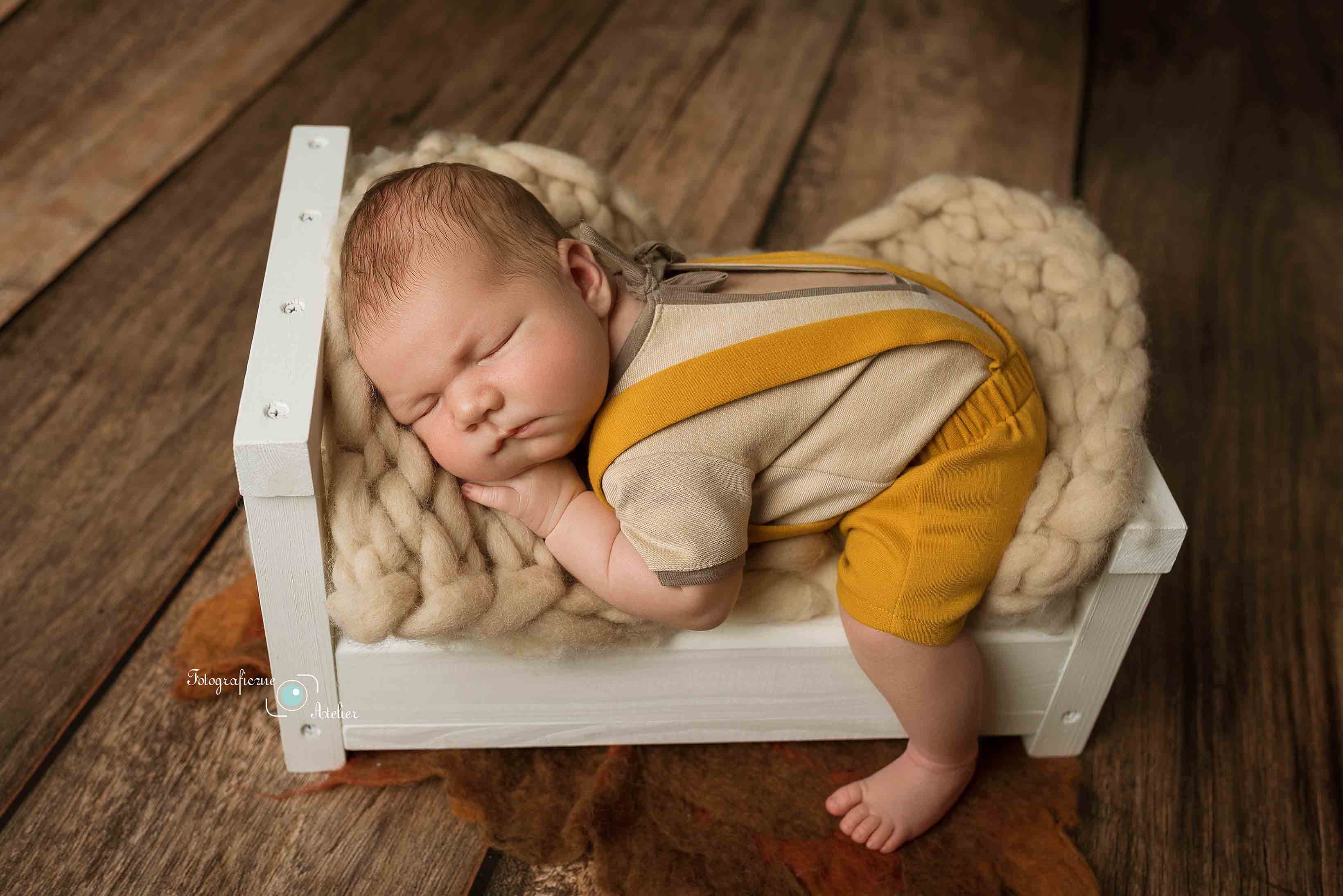 fotografia noworodkowa łóżeczko Poznań