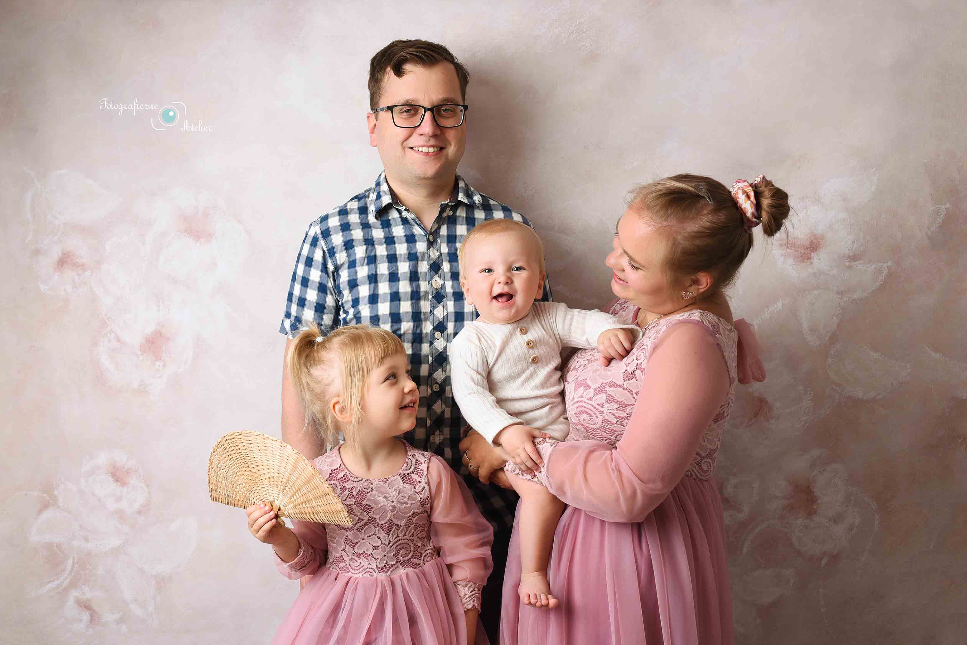 sesja rodzinna kwiaty