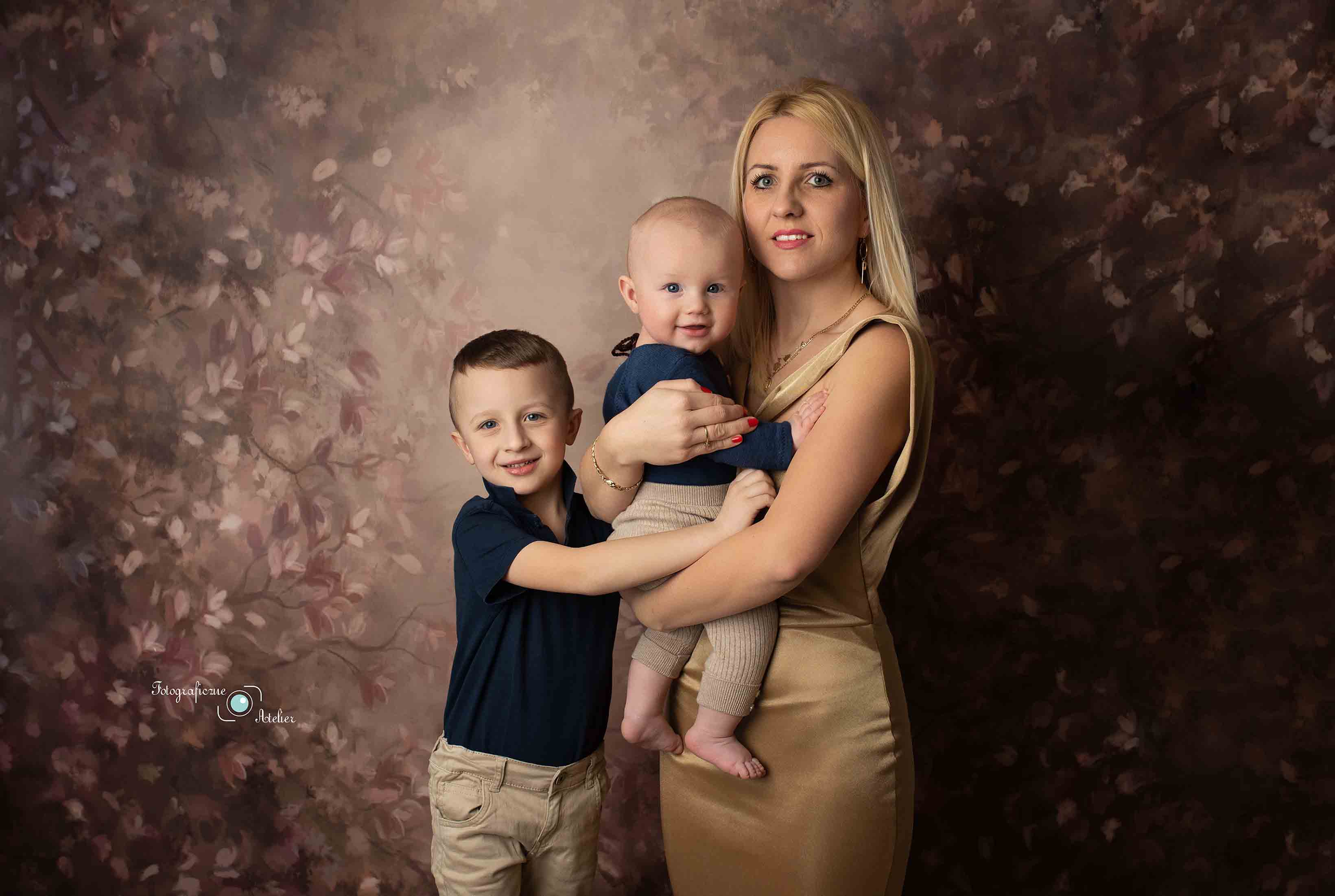 studyjna fotografia rodzinna Poznań i okolice