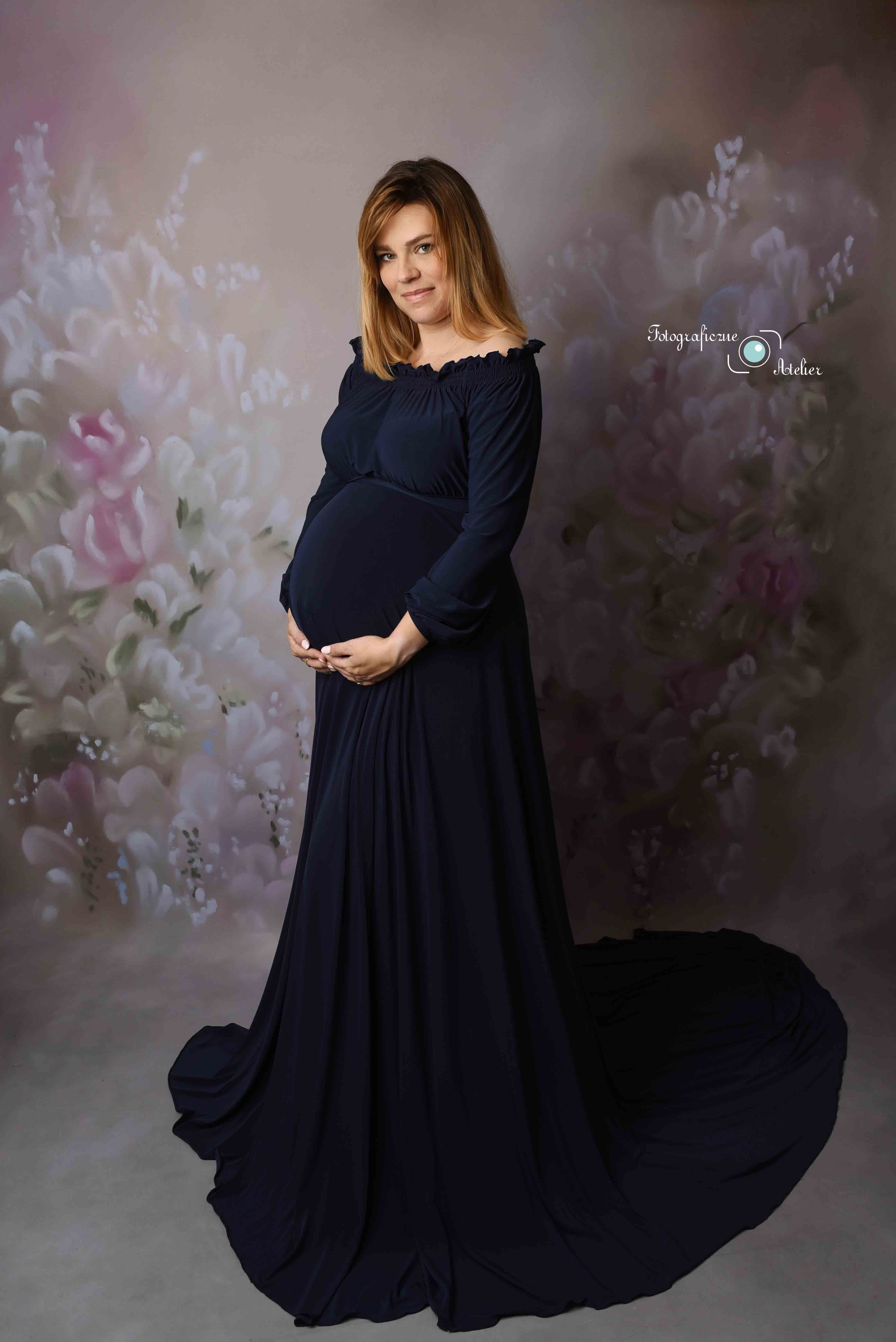 fotografia ciążowa kwiatowe tło poznań