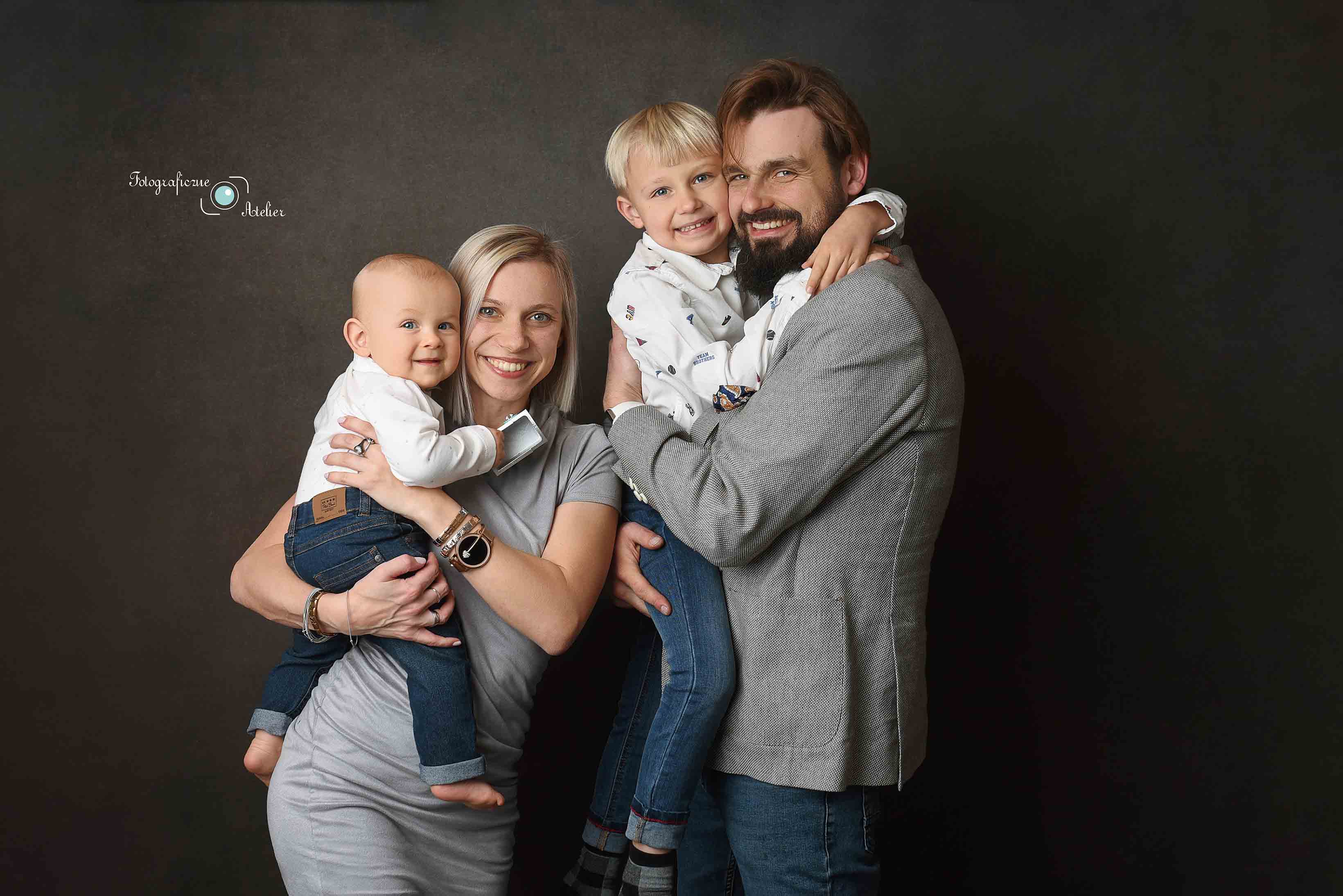 fotograf rodzinny studio Poznań okolice