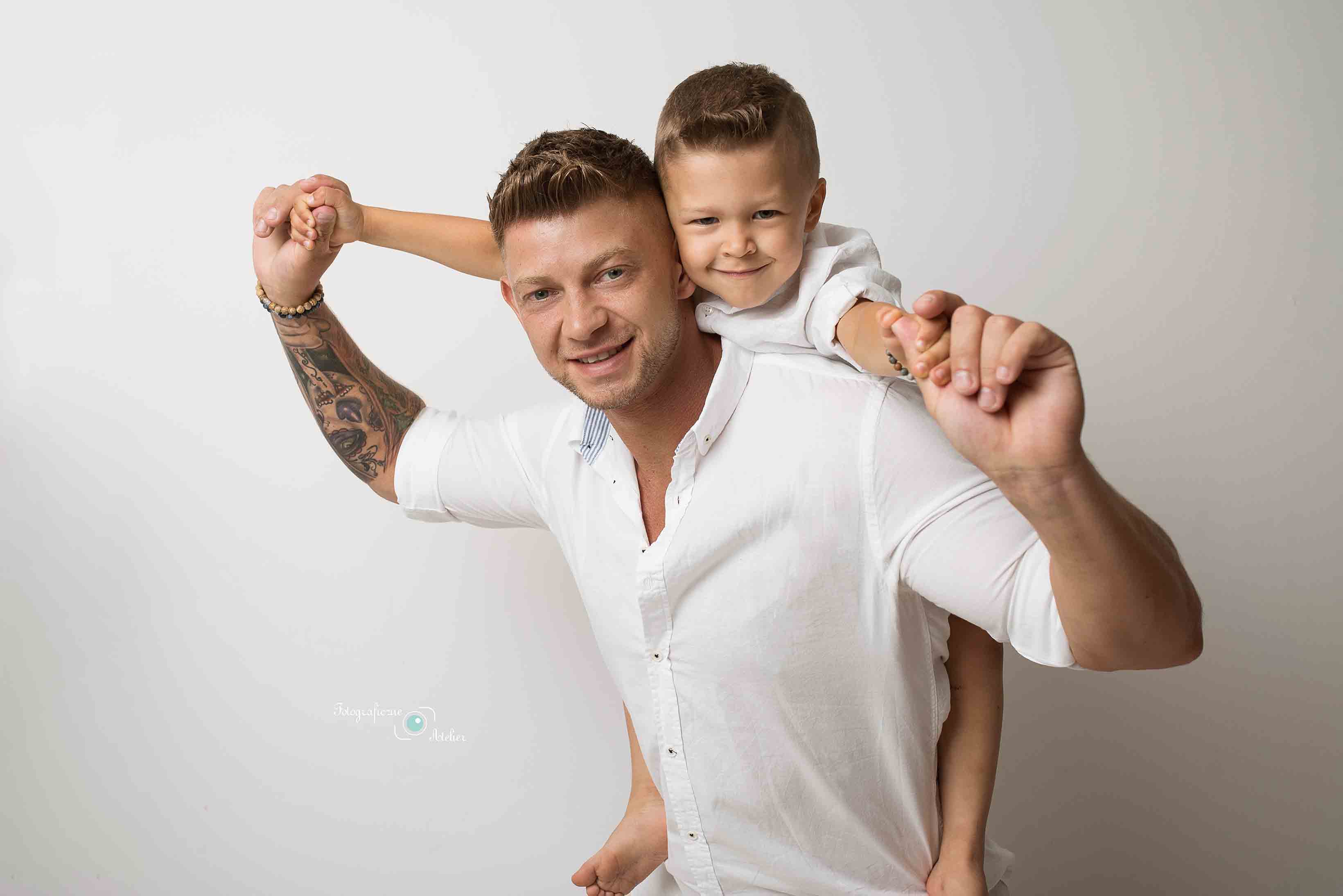 zdjęcie rodzinne ojca z synem