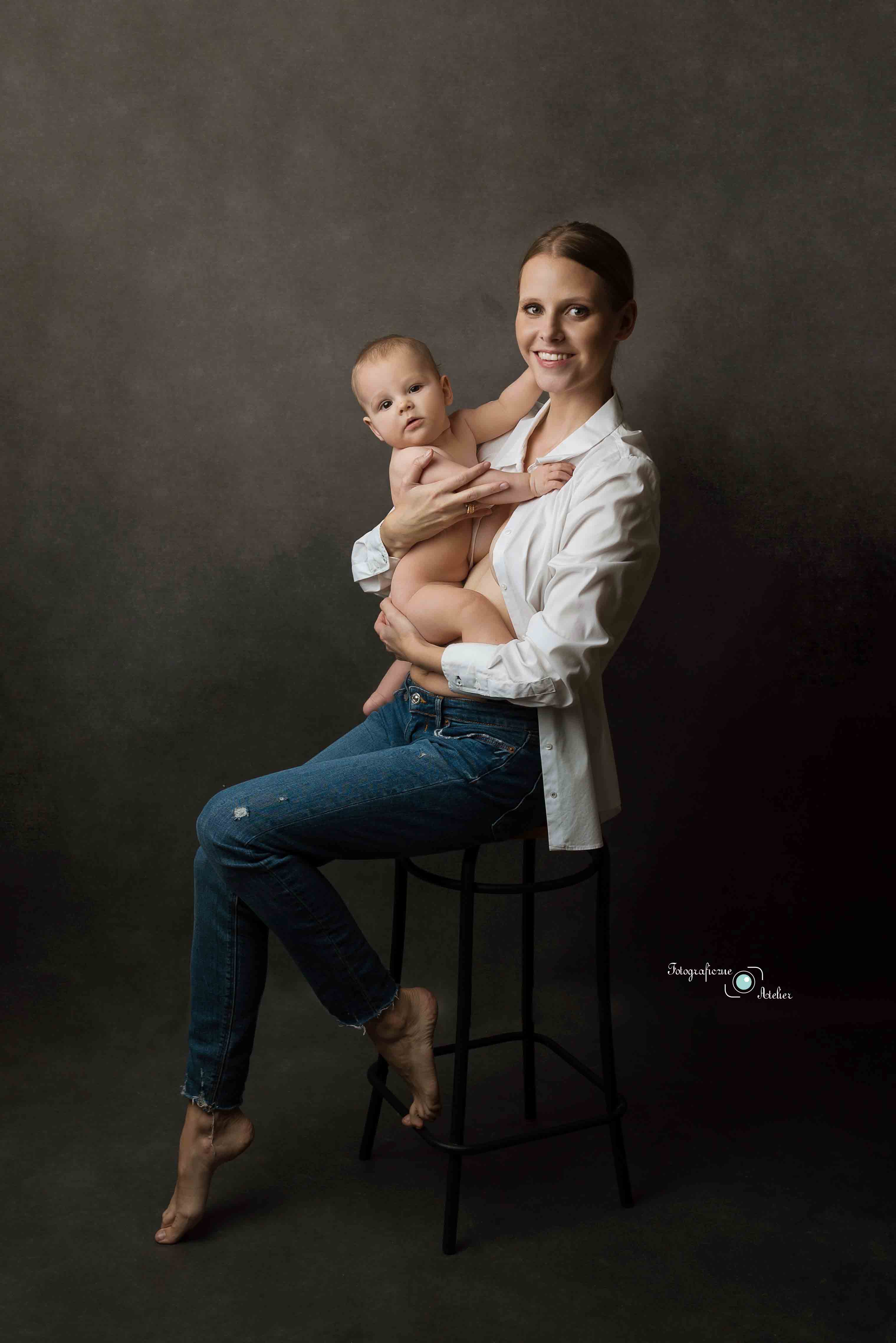 mama z dzieckiem zdjęcie studio Poznań i okolice