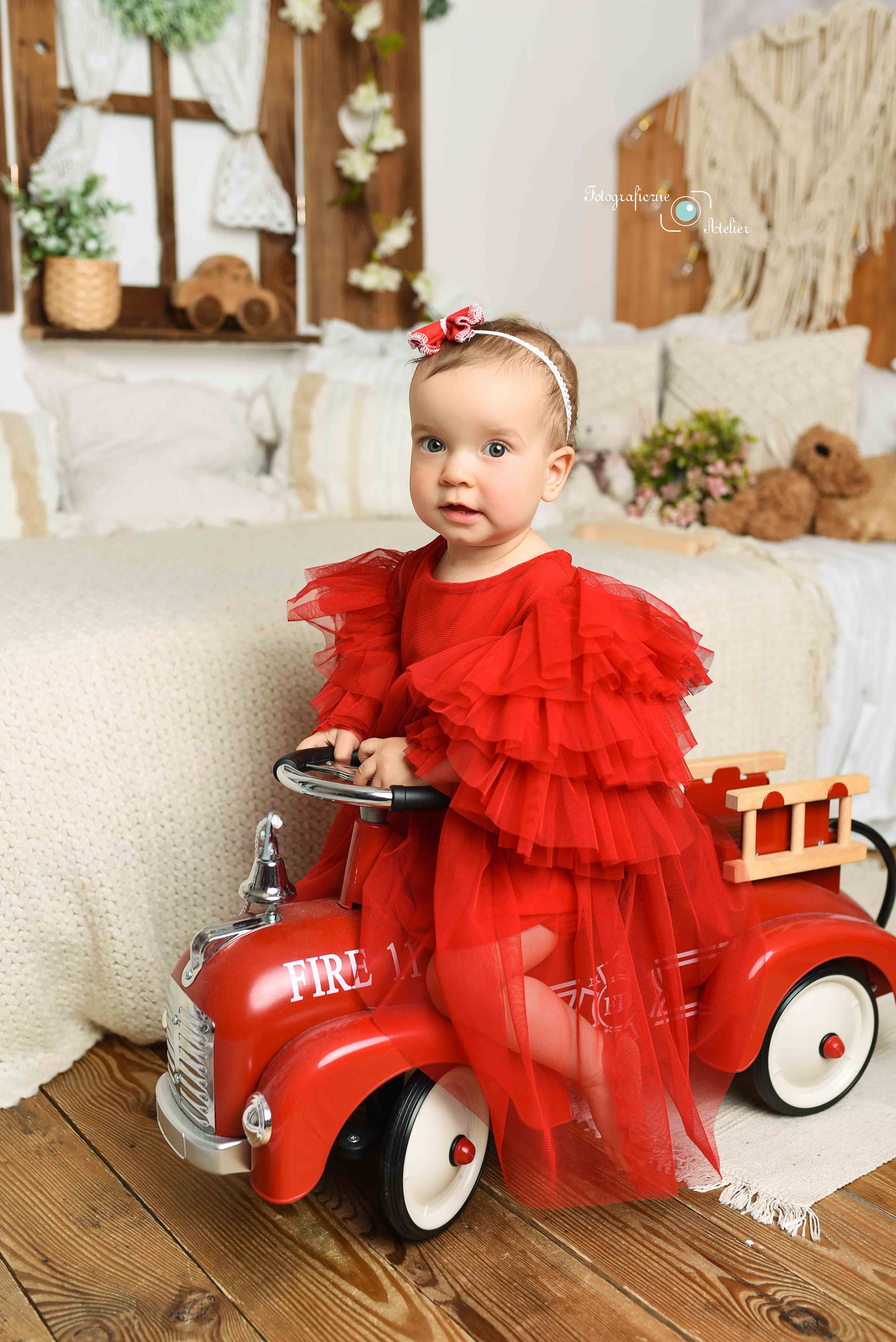 Fotografia roczkowa na czerwono