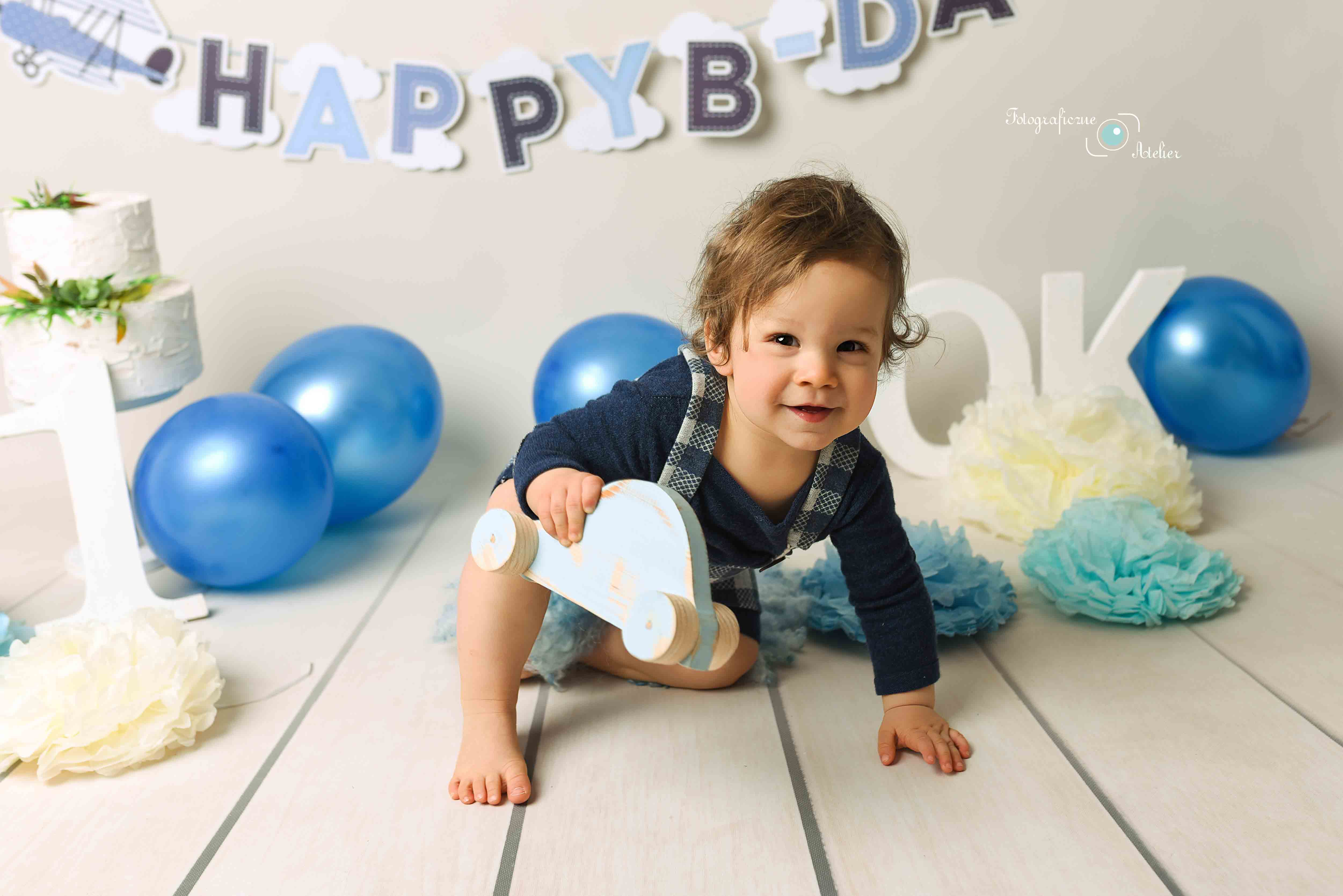 Biało niebieska fotografia roczkowa