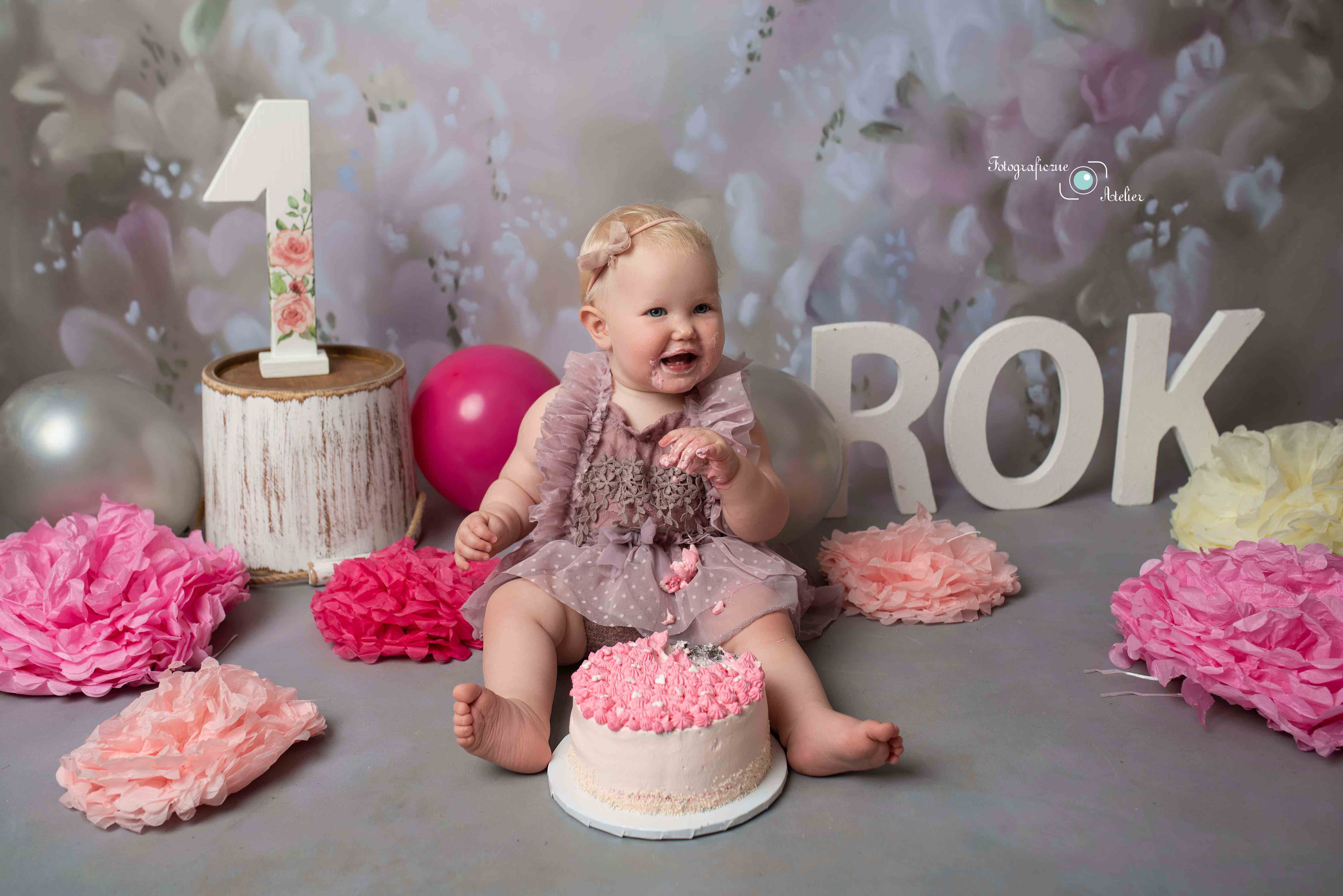 sesja roczkowa smash cake Poznań